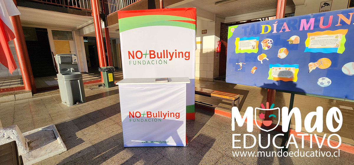 https://www.mundoeducativo.cl/wp-content/uploads/2025/05/stand.jpg